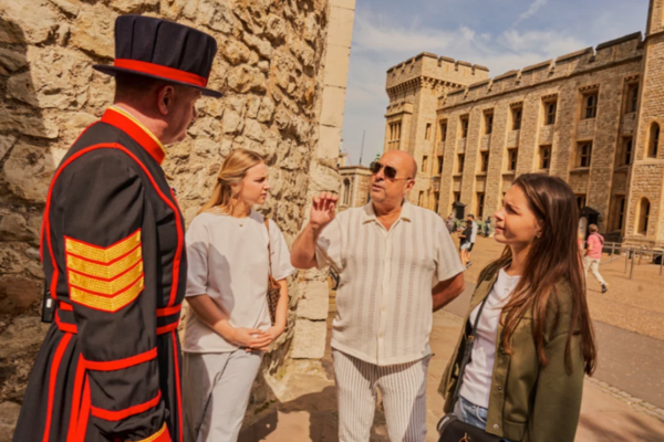 Exclusive Meet & Greet Tour Tower of London & Beefeaters