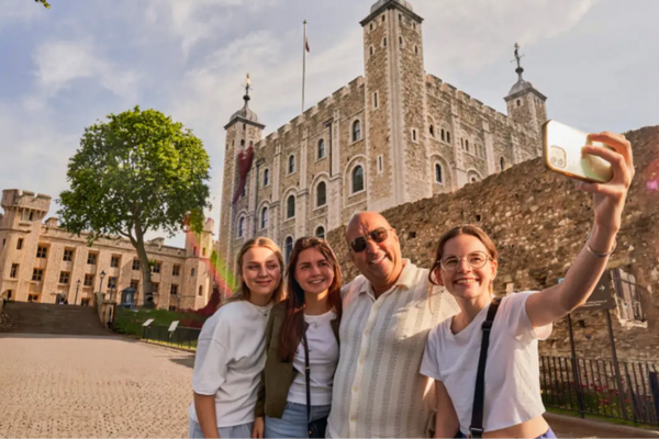 Express Tower of London Tour with Crown Jewels Access