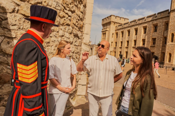 Express Tower of London Tour with Crown Jewels Access