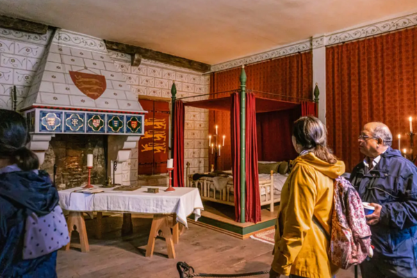 Express Tower of London Tour with Crown Jewels Access