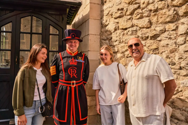 Express Tower of London Tour with Crown Jewels Access