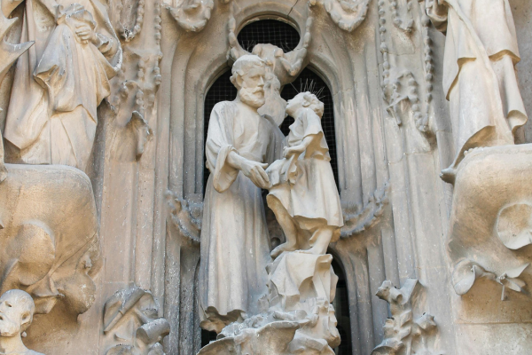 Discover Gaudí’s Sagrada Família with Expert Guide
